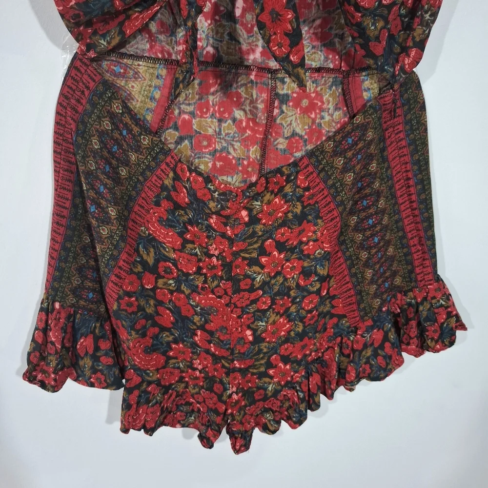 Free People Surf Date Romper Womens Sz 4 Burgundy Floral Ruffle Hem Boho Beach